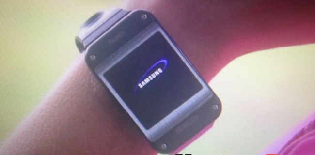 Samsung Galaxy Gear, online le immagini