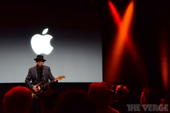 iPhone 5S e iPhone 5C, la diretta live della presentazione: TouchID per sbloccare con le impronte digitali