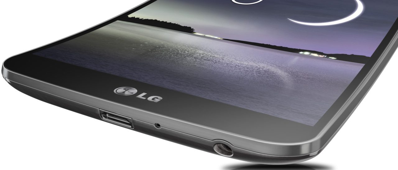 LG G Flex, una curva da 899 euro