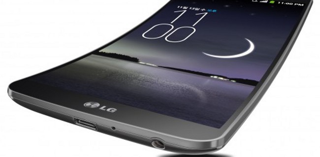 LG G Flex: accessori, flessibilità e spot TV
