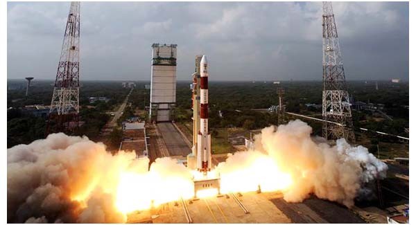 Una delle immagini che si possono trovare sulla pagina ufficiale Facebook della missione spaziale indiana.