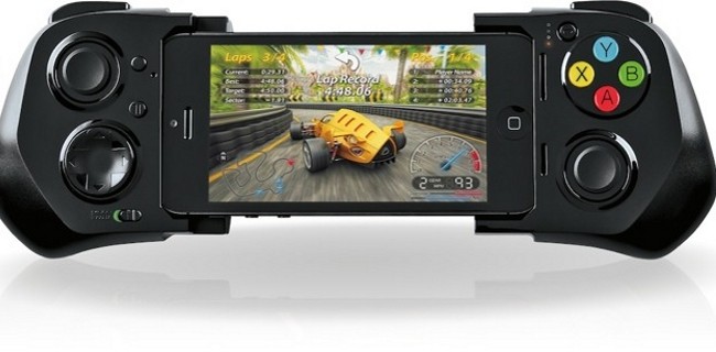 Il primo controller iOS 7 per iPhone è di Moga