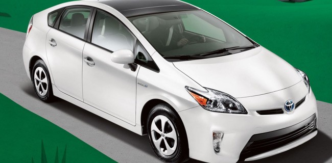 Toyota ricarica le auto elettriche con WiTricity