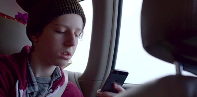 Apple commuove per Natale