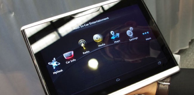 CES 2014: Audi Smart Display, il tablet per auto