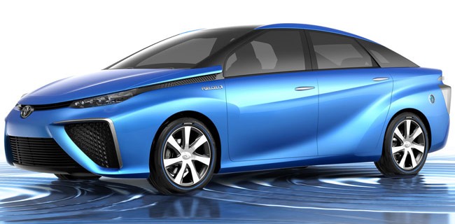 CES 2014: l'auto a idrogeno di Toyota nel 2015