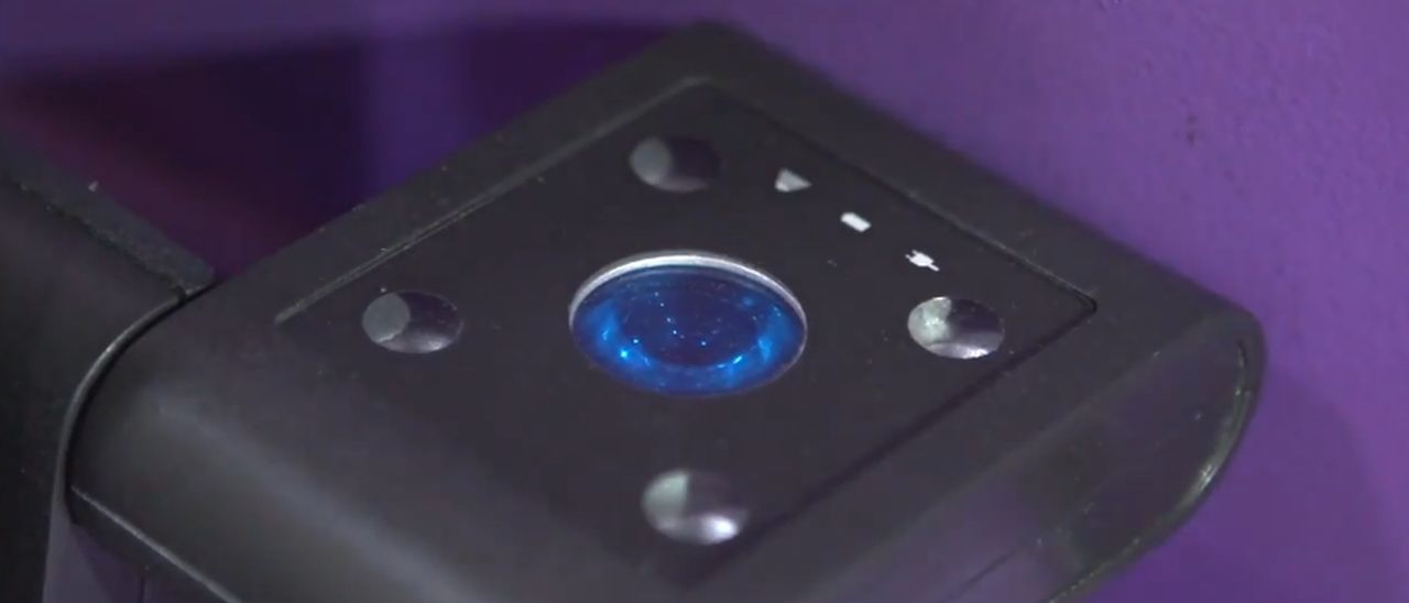 PureLiFi trasmette alla velocità della luce