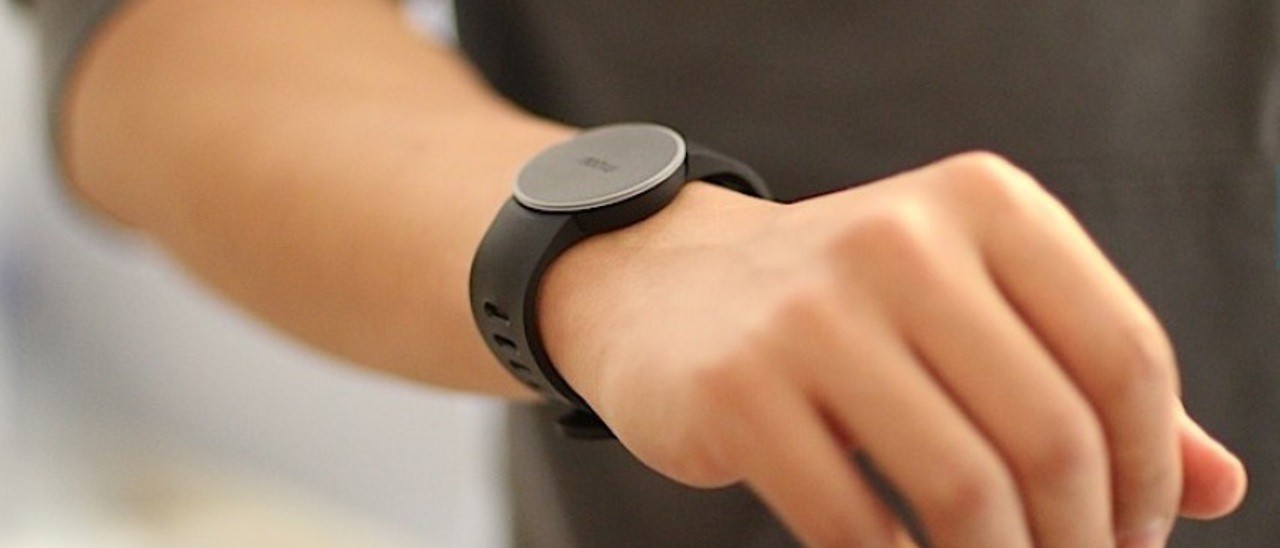 Moov, il personal trainer da polso