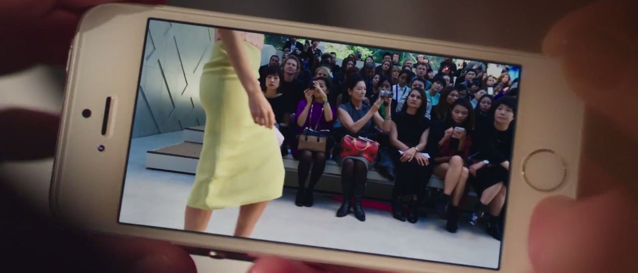 iPhone 5S, uno spot dalle sfilate Burberry