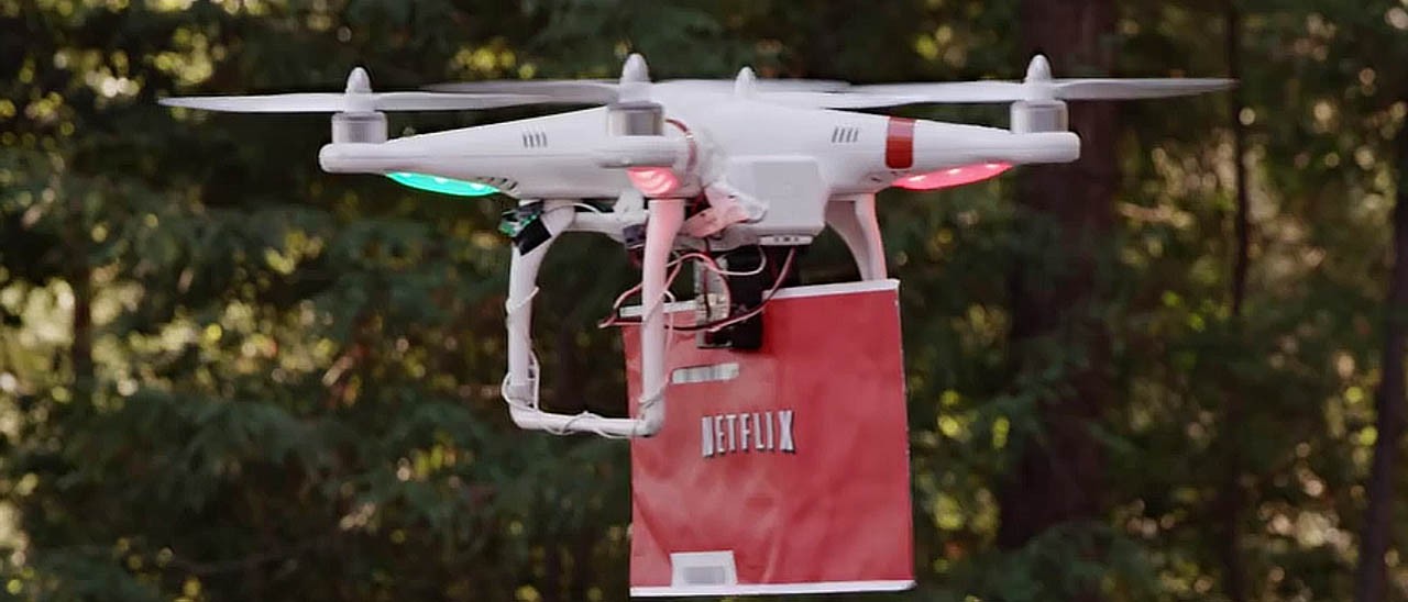 Netflix deride i droni Amazon in uno spot