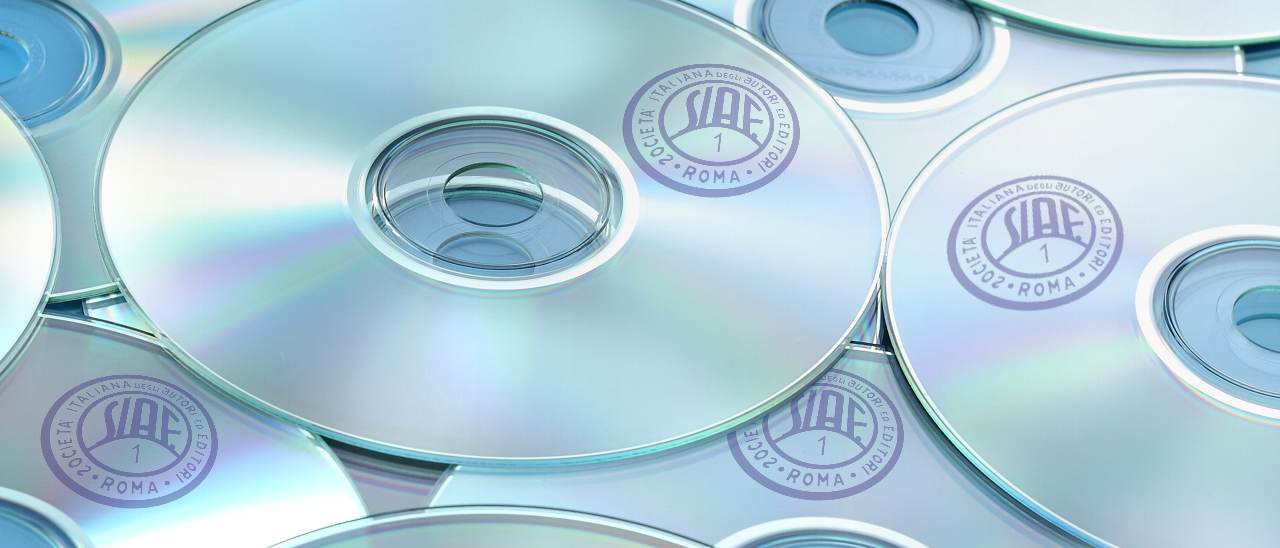 Equo compenso incompatibile con le norme europee