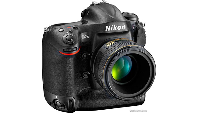 Nikon D4S