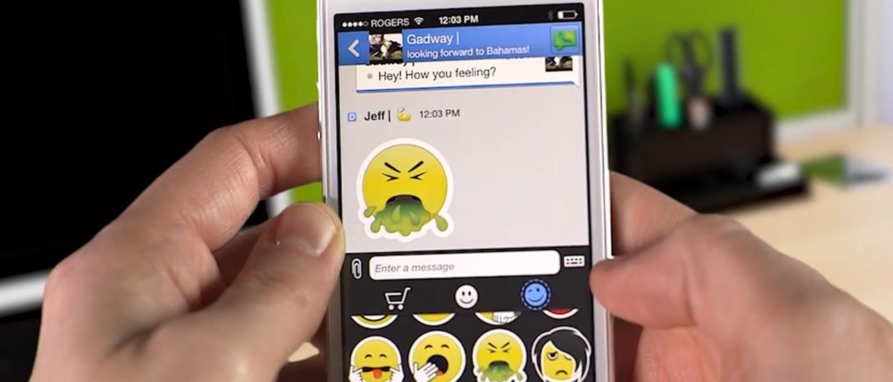BBM, chat più divertenti con gli sticker
