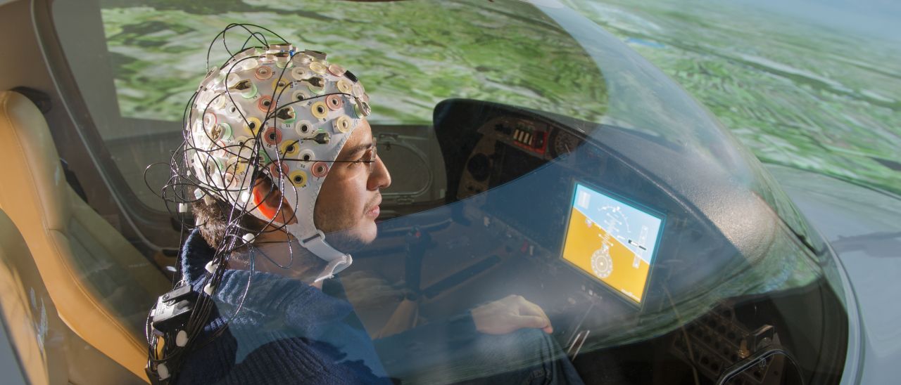 Pilotare un aereo con il pensiero, si può fare