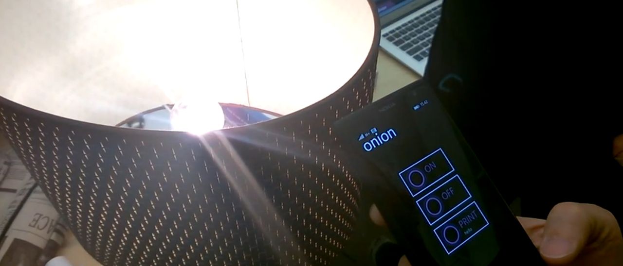 Windows Phone 8.1, Cortana accende la luce