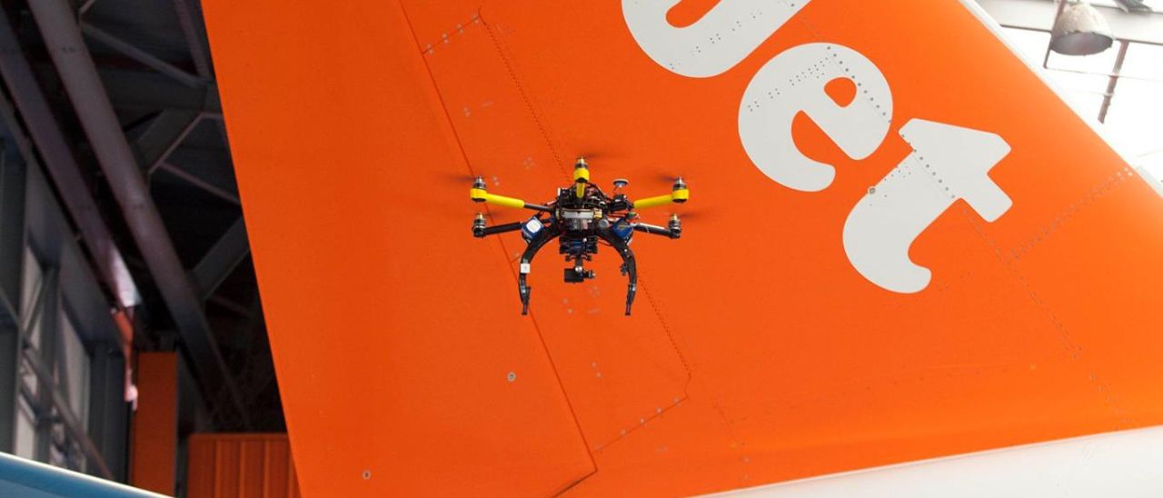 easyJet ispeziona gli aerei con i droni