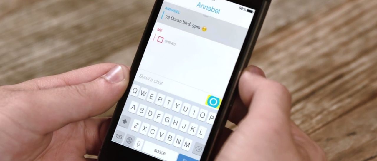 Snapchat invia anche testo e video
