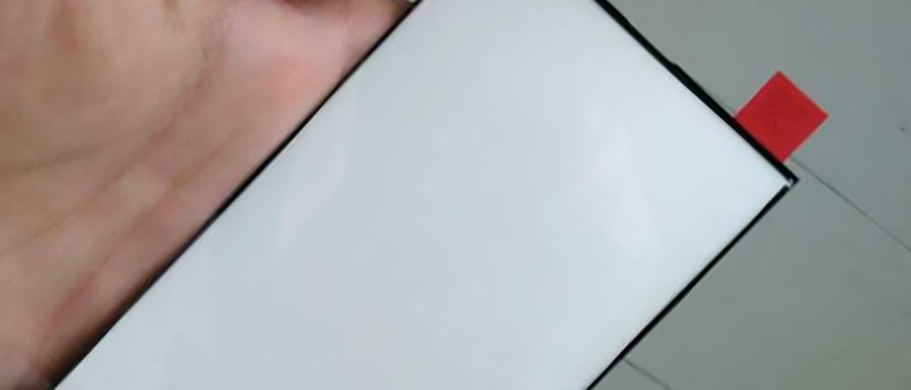 iPhone 6: online il pannello di retroilluminazione