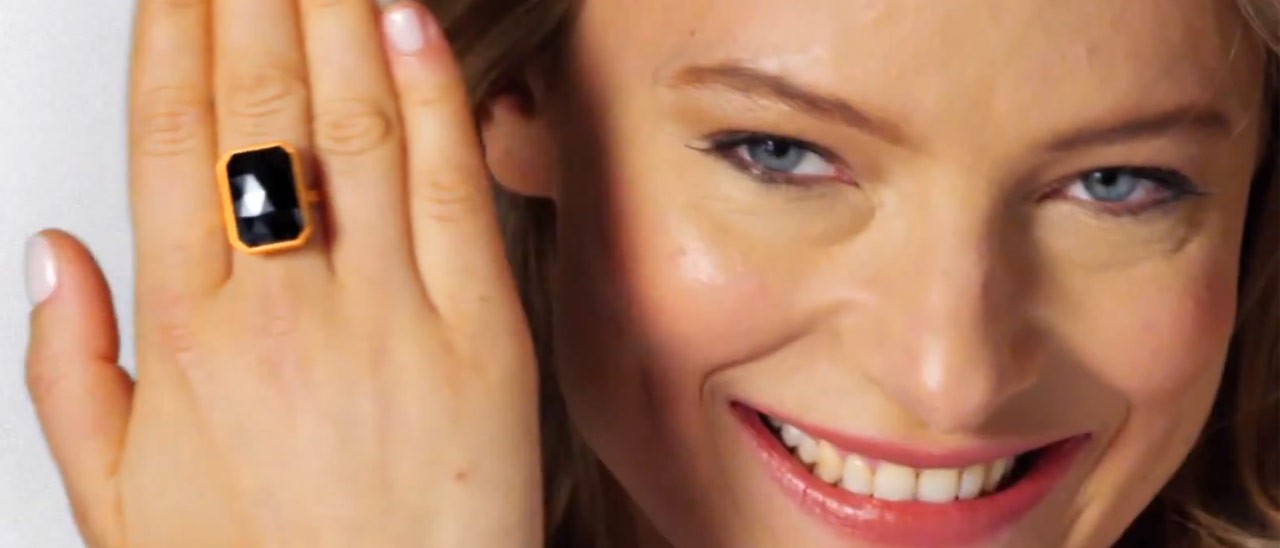 Ringly: un anello hi-tech per le notifiche