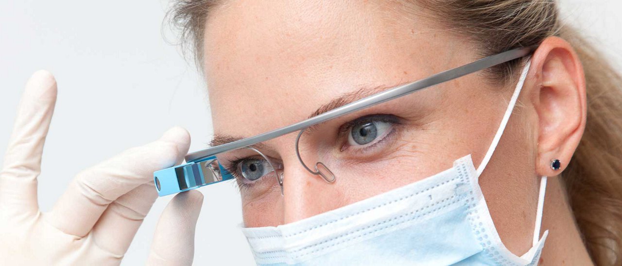 Google Glass, soluzione italiana per i dentisti
