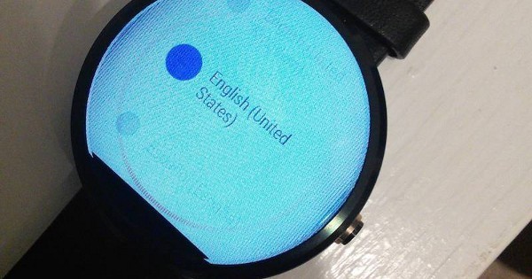 Moto 360, immagine persistente dopo la ricarica