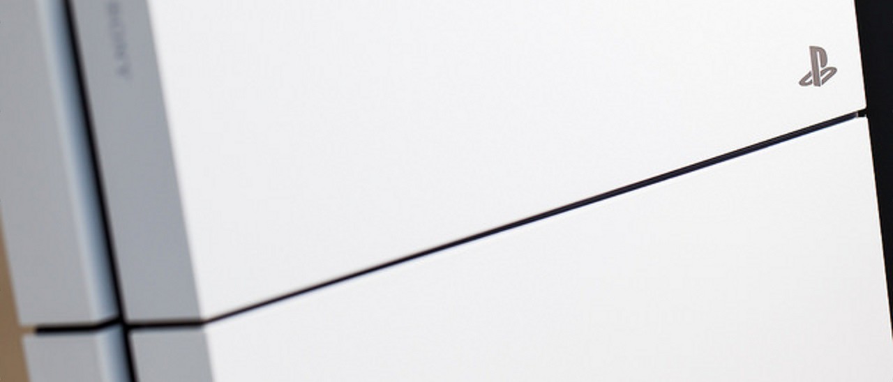 PS4 bianca con Destiny in Italia a 449 euro