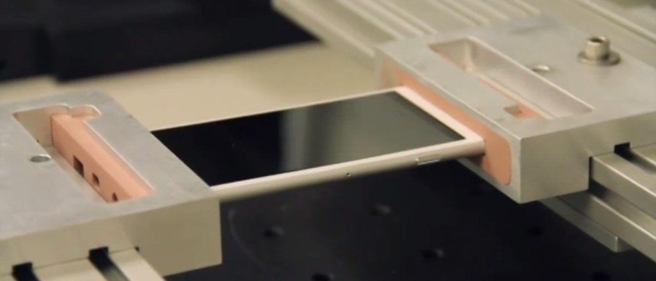 Bendgate: Apple mostra gli impianti di iPhone 6