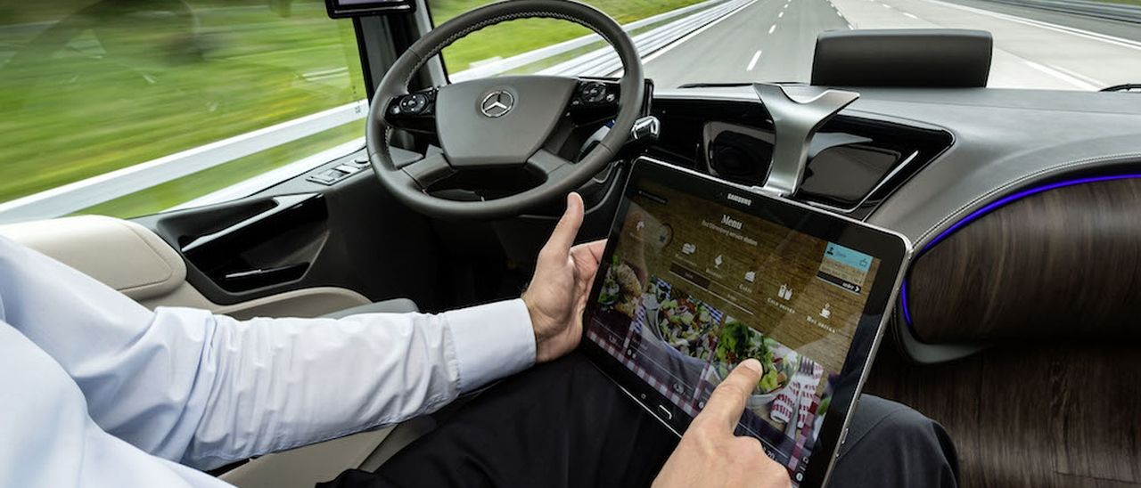 Mercedes Future Truck, camion a guida autonoma