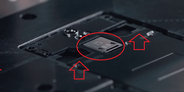 Mostrato il presunto supporto dual-SIM e microSD dell'OnePlus 2