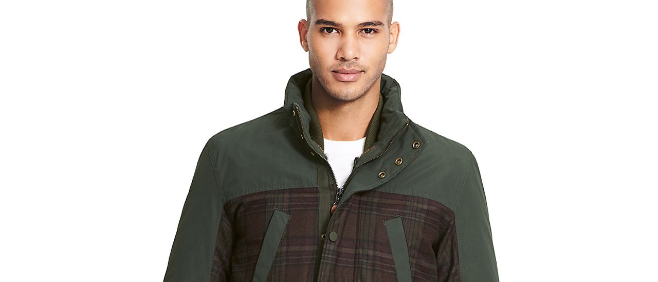 Tommy Hilfiger, giacche che ricaricano il telefono