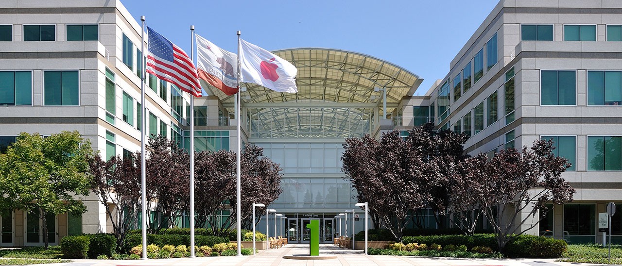 Apple: protestano i lavoratori d'appalto