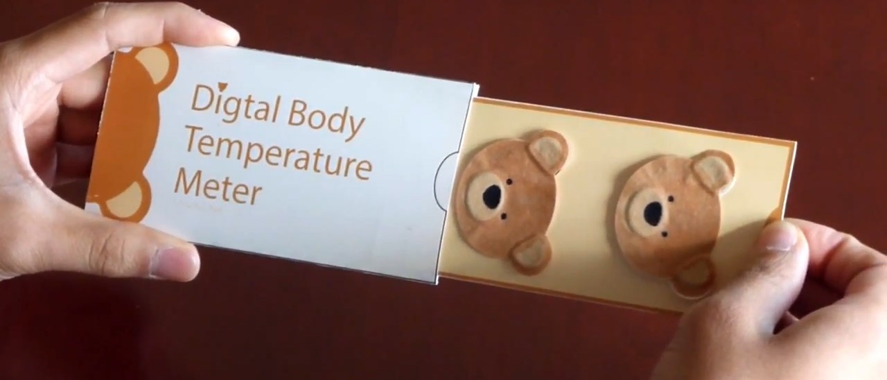 Il termometro per bambini in un tatuaggio smart