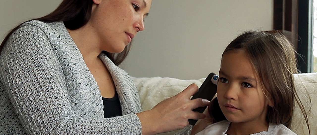 Oto HOME: l'esame dell'orecchio con iPhone