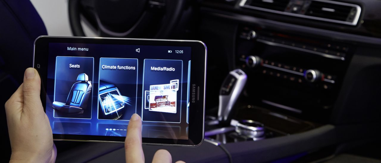 CES 2015: un tablet Samsung nelle BMW