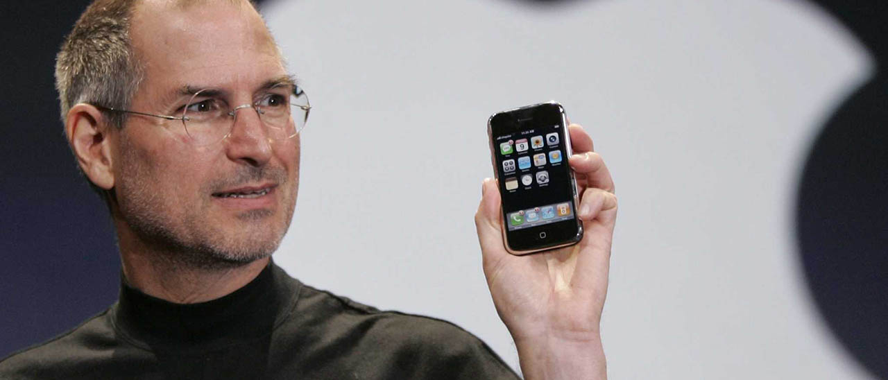 8 anni fa il primo iPhone