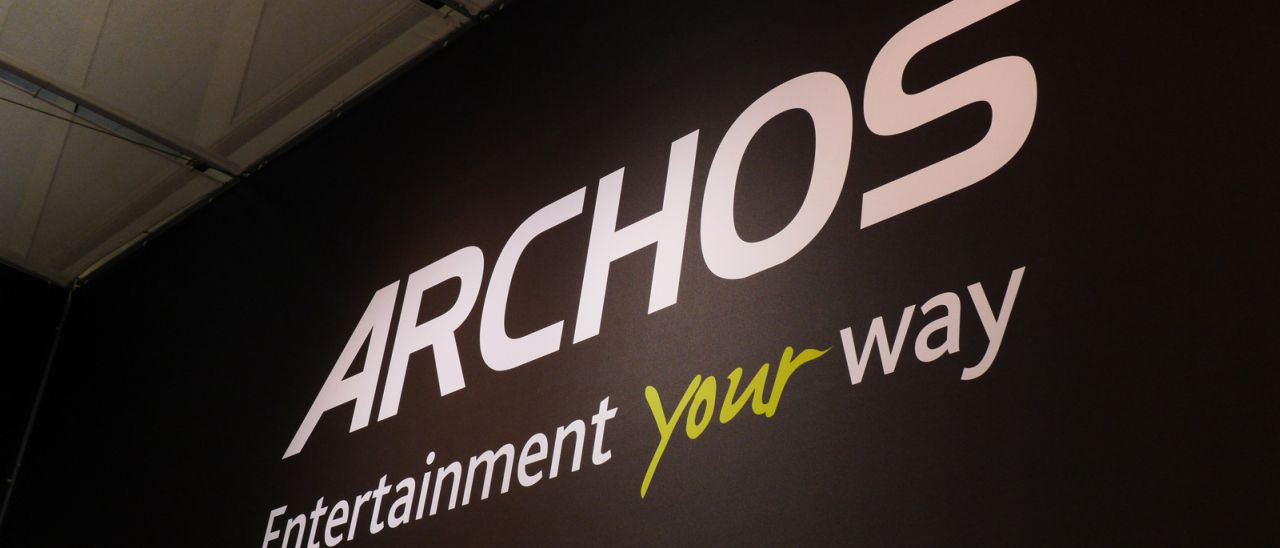 Archos PC Stick, computer completo con Windows 10