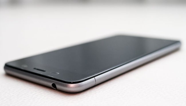 Archos 50 Oxygen Plus, ultra sottile