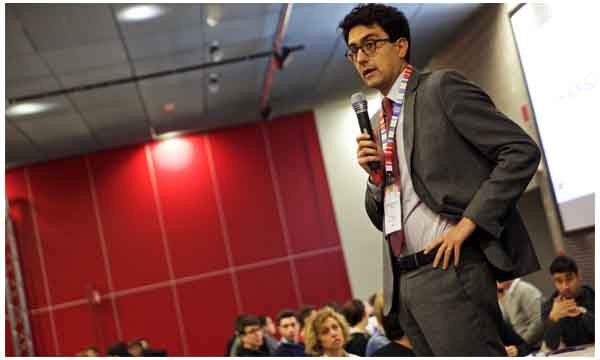 Anche Alessandro Fusacchia ha partecipato all'Hack School al GEC a Milano. Il Capo di Gabinetto del MIUR è stato nel 2012-2013  dirigente al MISE, tra i fautori della legge 221 sulle startup.