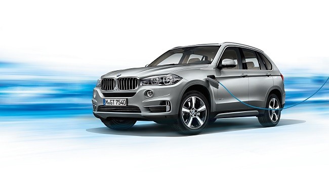 BMW X5 xDrive40e: ibrida e sportiva
