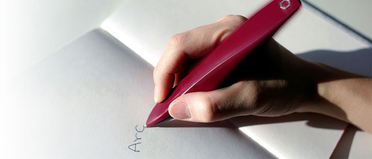 La biro ARC aiuta i malati di Parkinson a scrivere