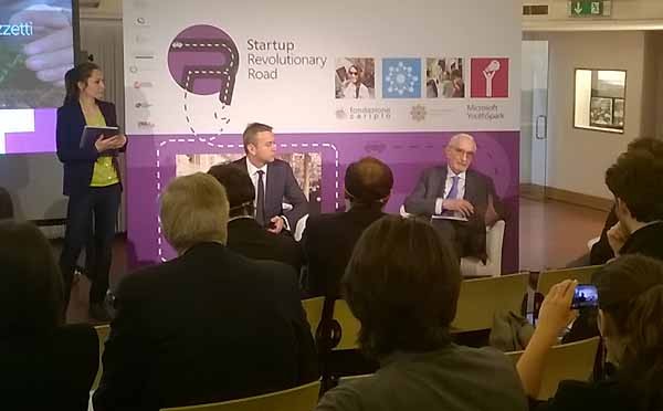 Da sinistra: Carlo Purassanta, ad Microsoft Italia dal 1° febbraio 2013, e Giuseppe Guzzetti, presidente di Fondazione Cariplo. Stamattina a Milano hanno presentato la terza edizione di Startup Revolutionary road, un barcamper che gira le città italiane in cerca di idee da accelerare nei propri programmi. 