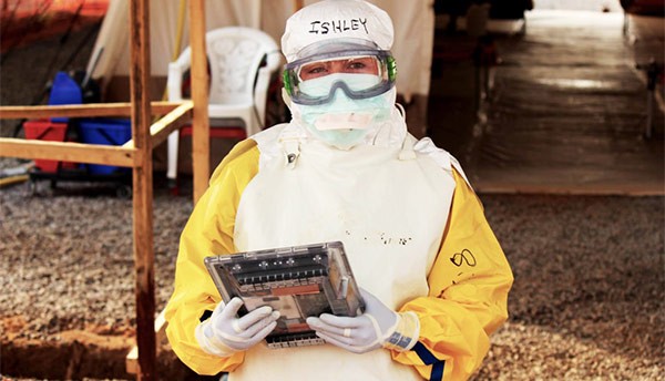 Il tablet resistente al lavaggio con il cloro, progettato da Google e messo a disposizione di Medici Senza Frontiere per la lotta contro Ebola in Sierra Leone