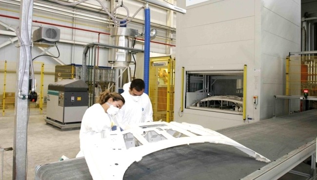 Motore in plastica per auto ultraleggere