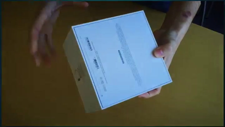 Unboxing Apple Watch