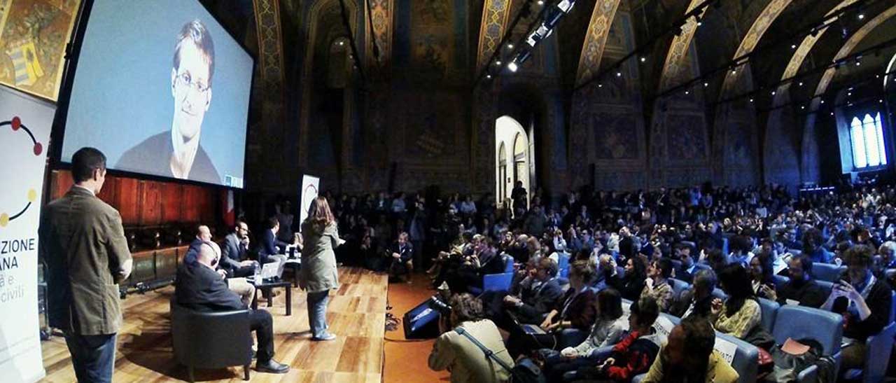 Edward Snowden interviene al festival di Perugia