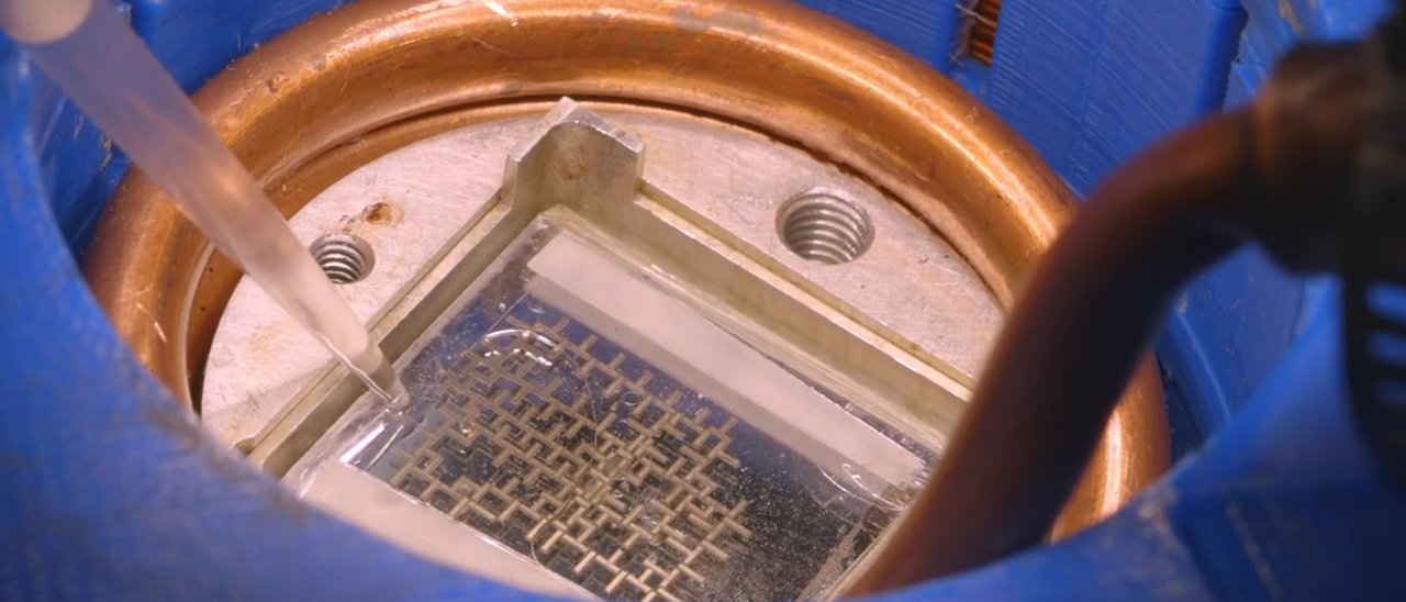 Stanford sviluppa un computer sincrono ad acqua