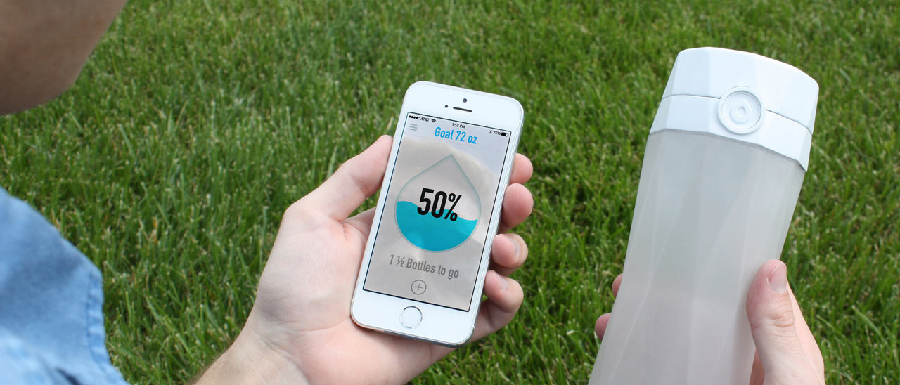 HidrateMe, la bottiglia che ricorda di bere