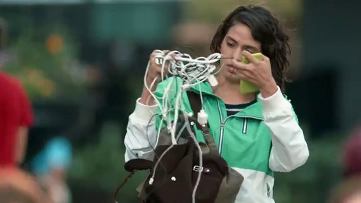 Samsung  VS. Apple - Ricarica Wireless