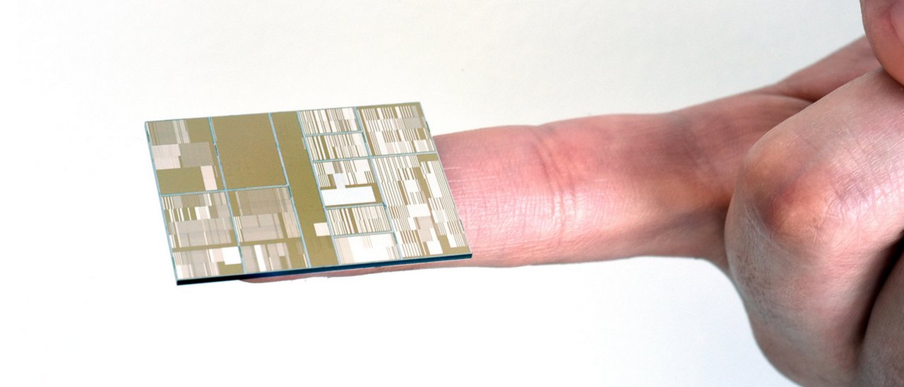 IBM annuncia il primo chip a 7 nanometri