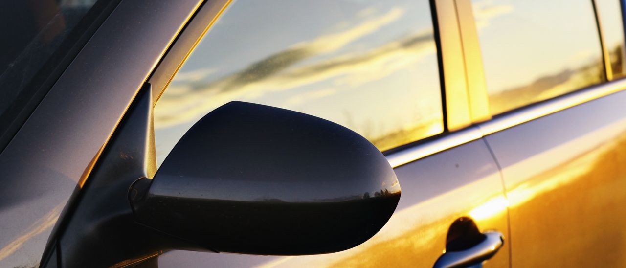 Bambini dimenticati in auto: oltre la fatalità